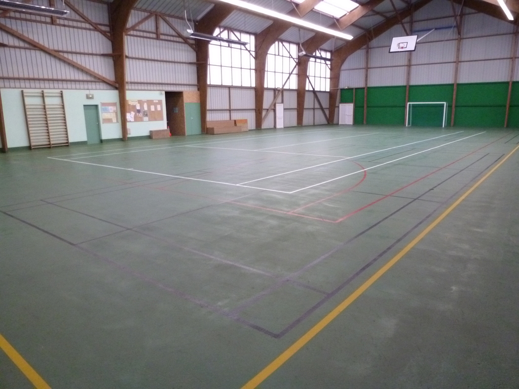 506adc4abd7ae_Gymnase%20(ST-Martin)%20(3).JPG